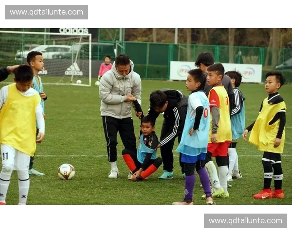 厦门蓝狮足球俱乐部崛起之路:从地方队到职业联赛的奋斗历程 厦门蓝狮足球俱乐部崛起之路:从地方队到职业联赛的奋斗历程